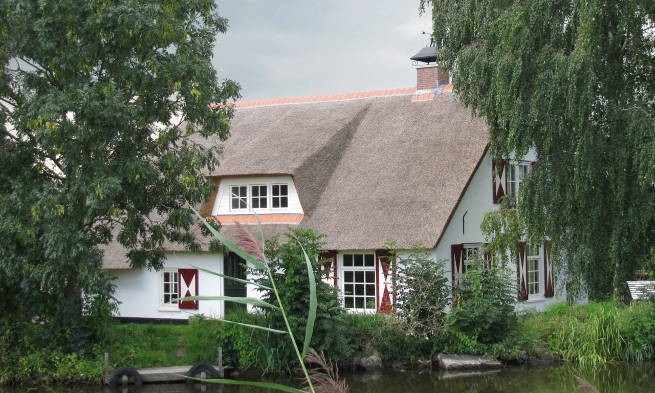 Herbouw karakteristieke woonboerderij te Woerdense Verlaat