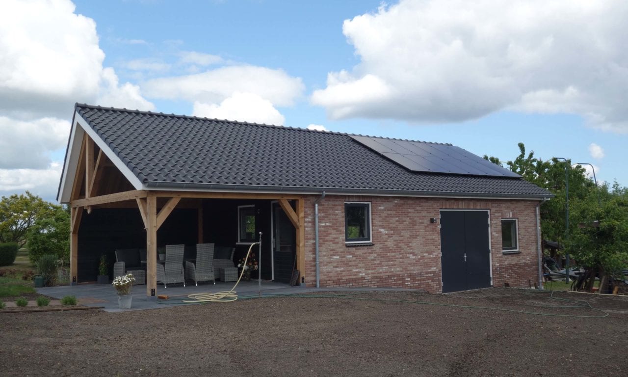 Nieuwe schuur met veranda IJsselstein